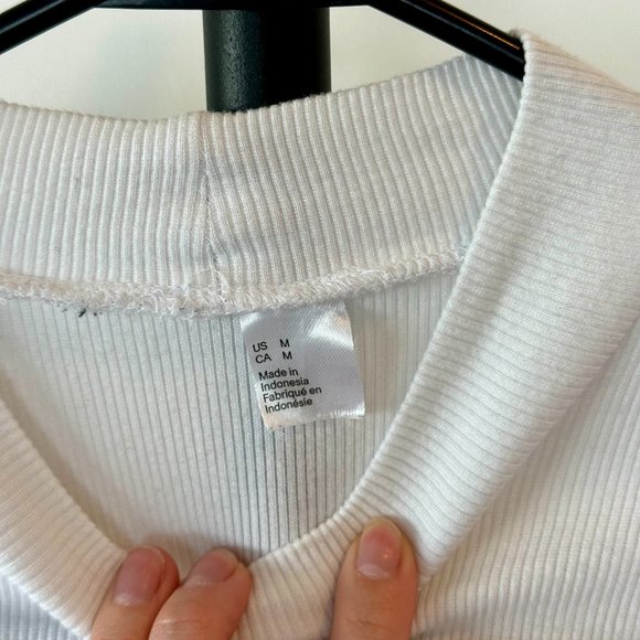 Zara White Ribbed Turtleneck - Picture 4 of 4